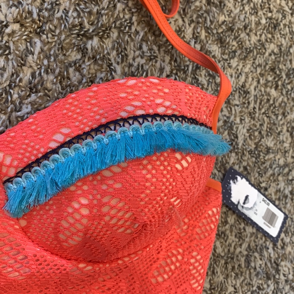 Swim top - Picture 3 of 4